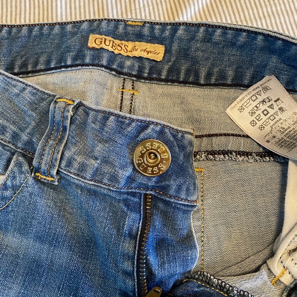 Guess jeans size 29